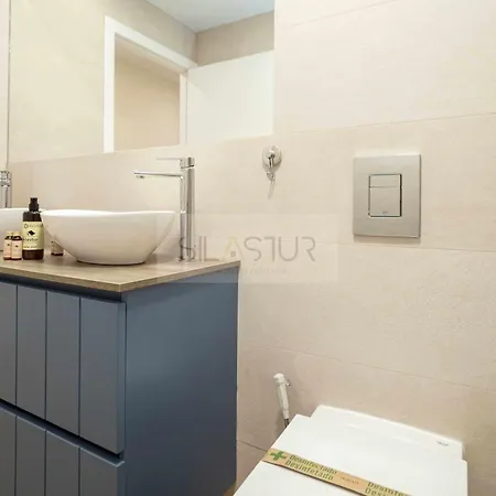 Cabrales By Silastur ヒホン